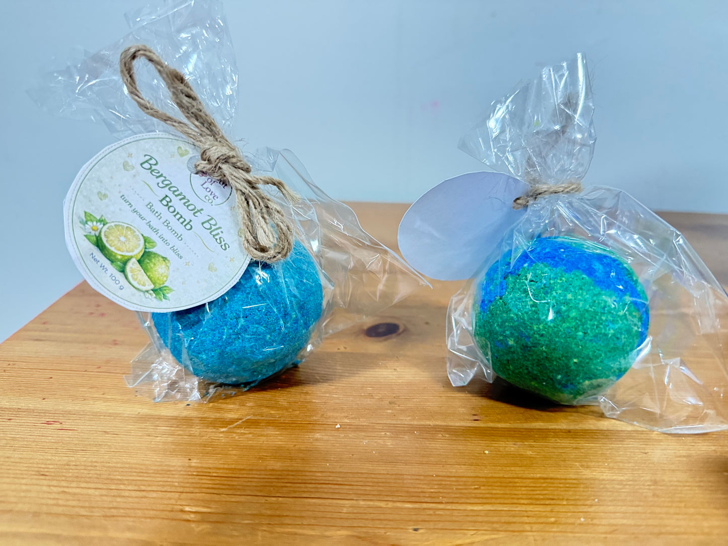 Bergamot Bliss Fizzy Bath Bomb