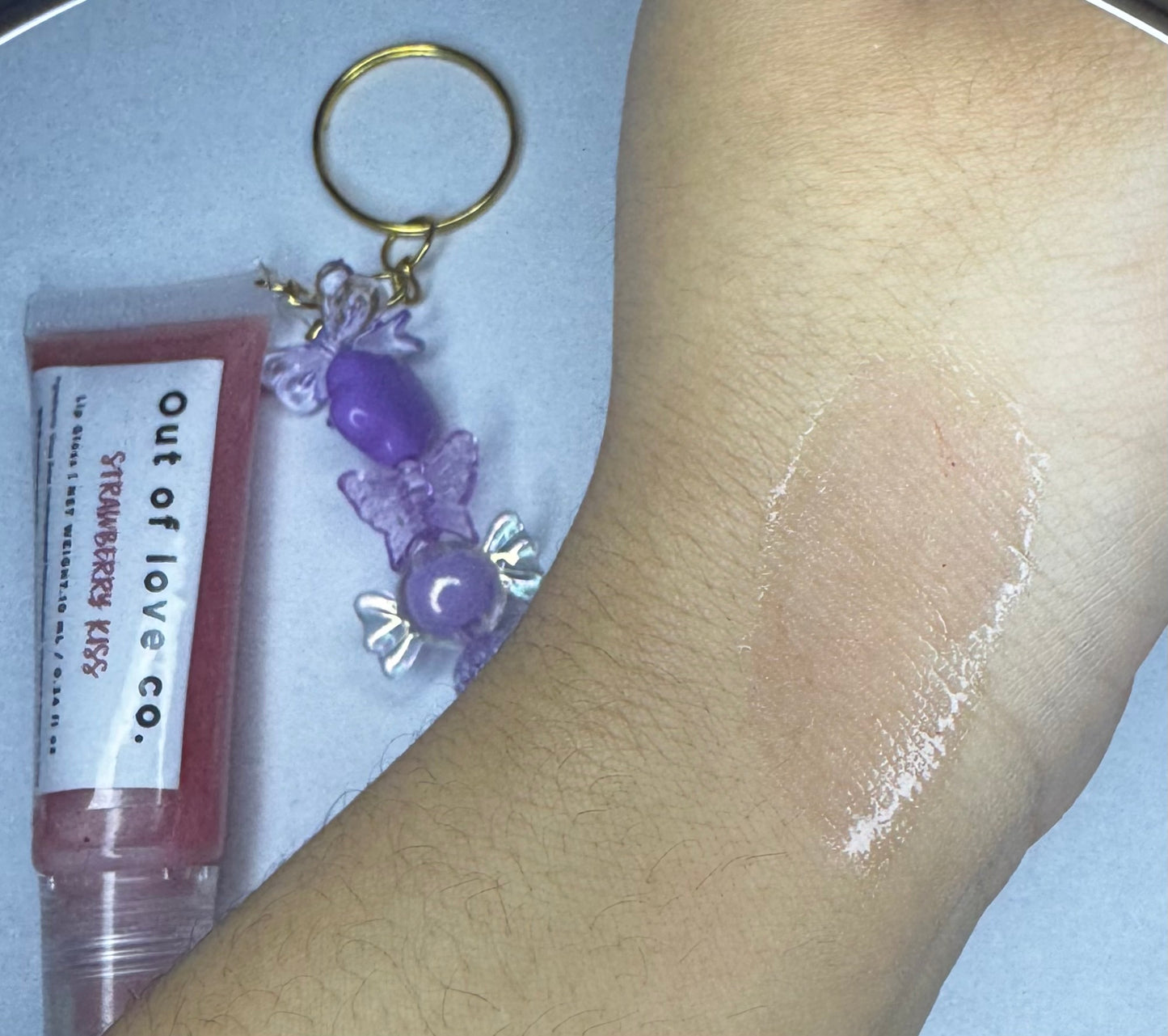 Strawberry Kiss Keychain Lip Gloss – 10 ml