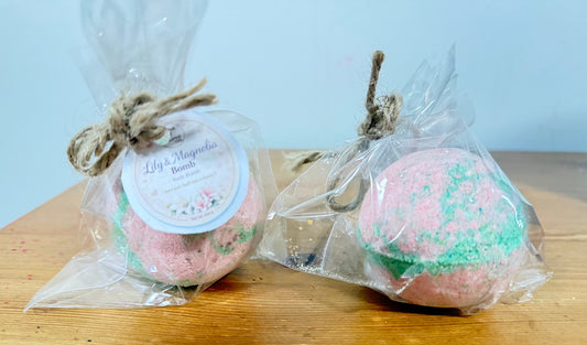 Lily & Magnolia Floral Bath Bomb