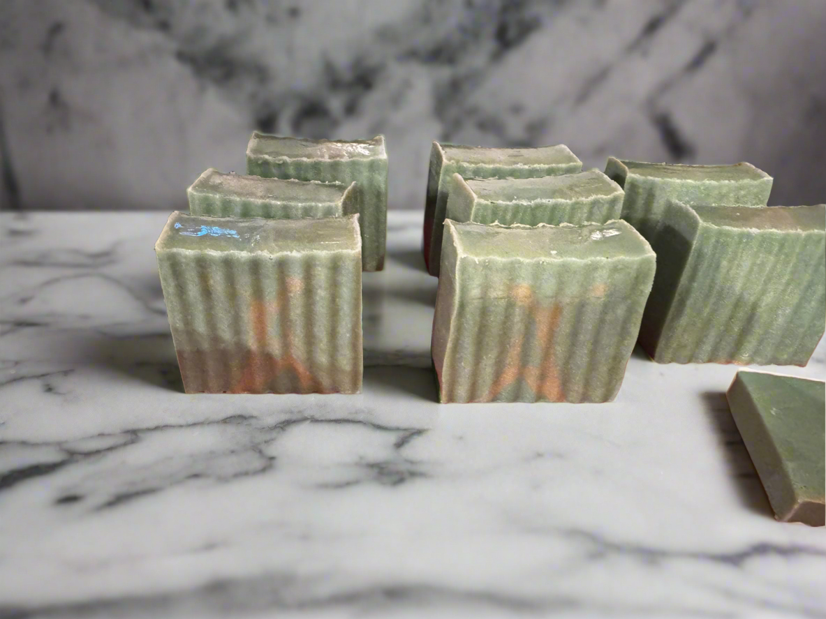 Barre de savon épaisse aux feuilles de thé et au jasmin